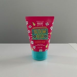 Perfectly posh Big Fat Yummy Creme- Blossom Box